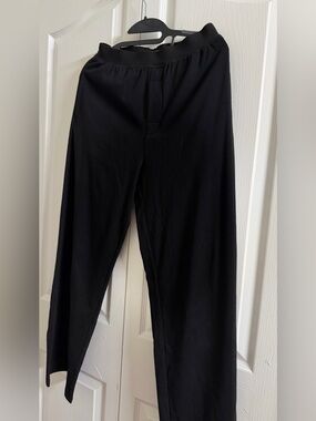 Amazon Women’s Black Pull-On Jogger Pants